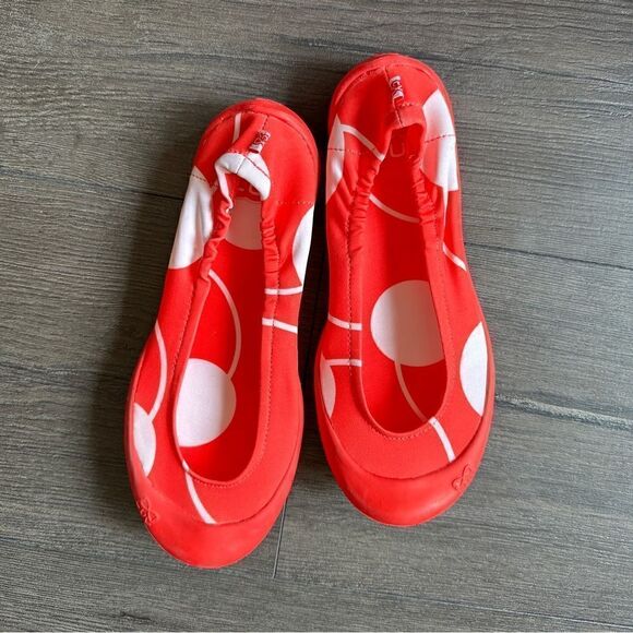 Luv Footwear Girl’s Dream Flats Red and White Dots New in Package Size 2 - Picture 2 of 9